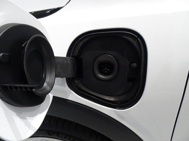 2027 Chevrolet Bolt FWD 4dr LT