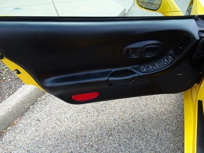2000 Chevrolet Corvette Base