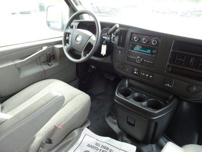2023 Chevrolet Express Passenger 3500 1LS