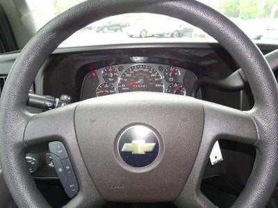 2023 Chevrolet Express Passenger 3500 1LS