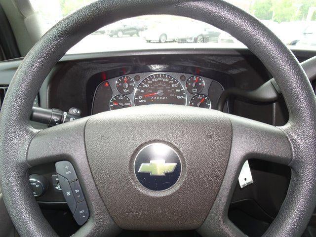 2023 Chevrolet Express Passenger 3500 1LS