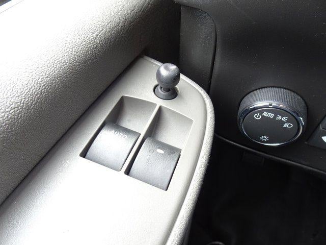 2023 Chevrolet Express Passenger 3500 1LS