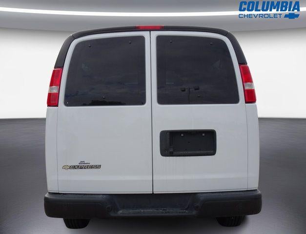 2023 Chevrolet Express Passenger 3500 1LS