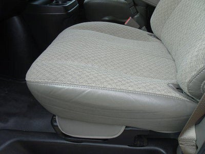 2023 Chevrolet Express Passenger 3500 1LS