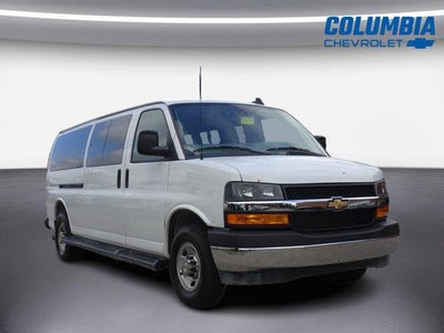 2025 Chevrolet Express Passenger 1LT
