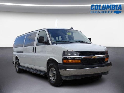 2025 Chevrolet Express Passenger 1LT