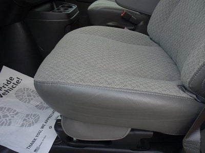 2025 Chevrolet Express Passenger 1LT