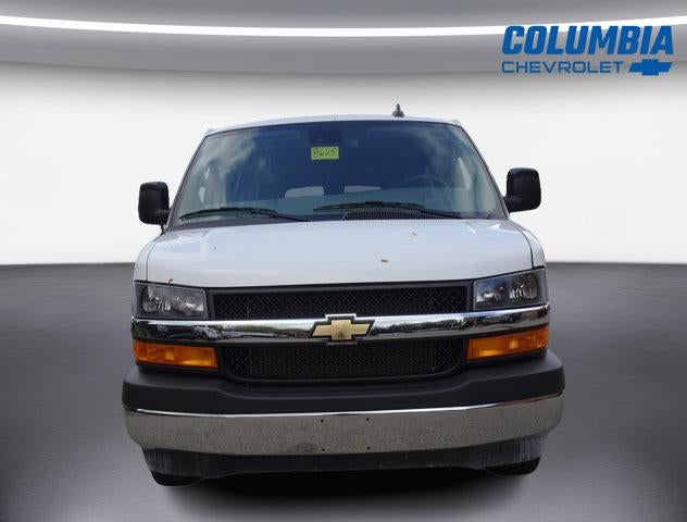 2025 Chevrolet Express Passenger 1LT