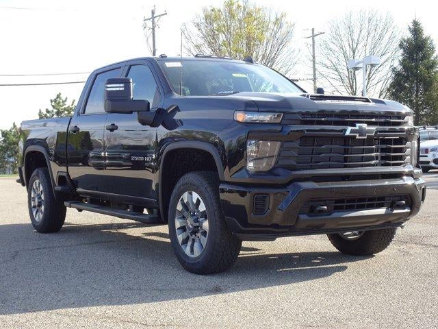 2026 Chevrolet Silverado 2500 HD Crew Cab Standard Box 4-Wheel Drive Custom