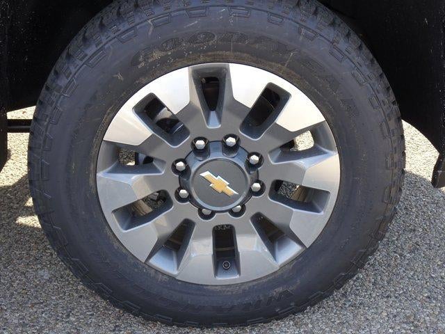 2026 Chevrolet Silverado 2500 HD Crew Cab Standard Box 4-Wheel Drive Custom