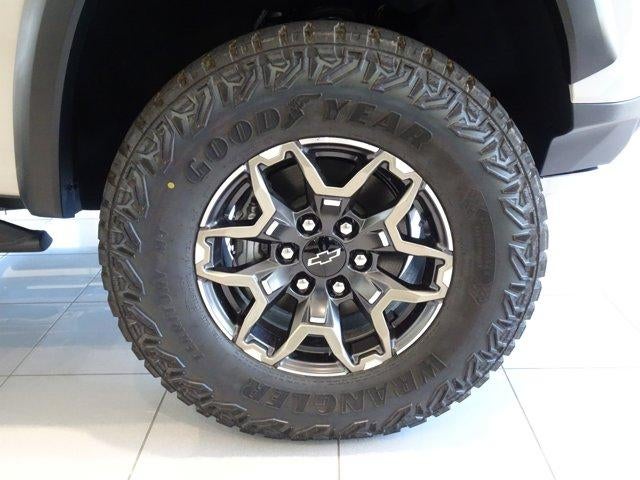 2026 Chevrolet Colorado Crew Cab Short Box 4-Wheel Drive ZR2