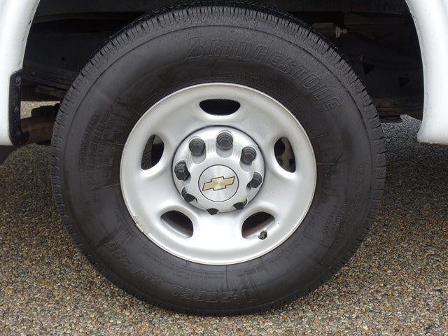 2024 Chevrolet Express Cargo 2500 Base