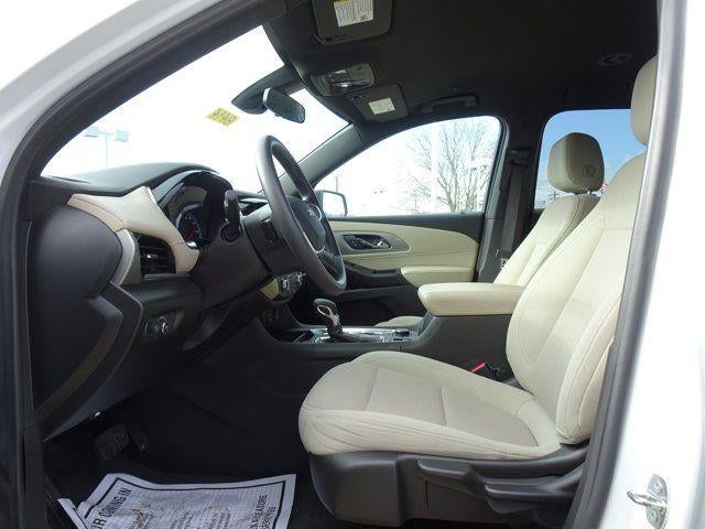 2022 Chevrolet Traverse LS