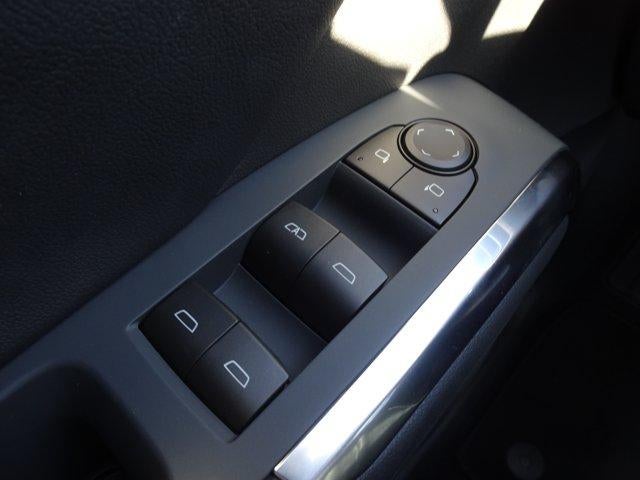 2027 Chevrolet Traverse LT w/1LT