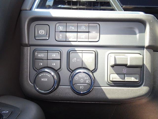 2026 Chevrolet Suburban 4WD LT