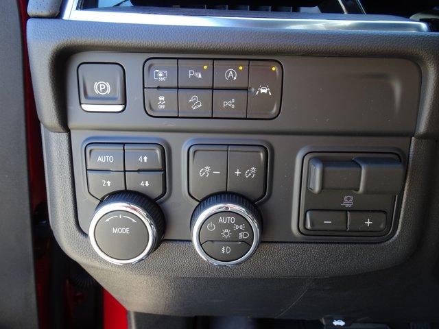2026 Chevrolet Suburban 4WD Premier