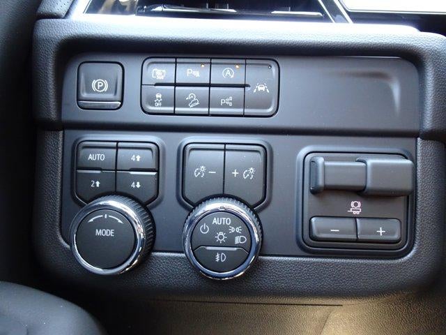 2026 Chevrolet Suburban 4WD Premier