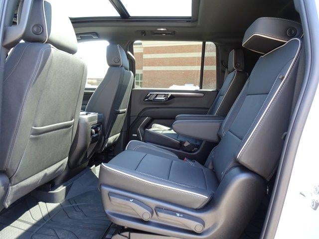 2026 Chevrolet Suburban 4WD Premier
