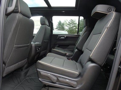 2026 Chevrolet Suburban 4WD Premier