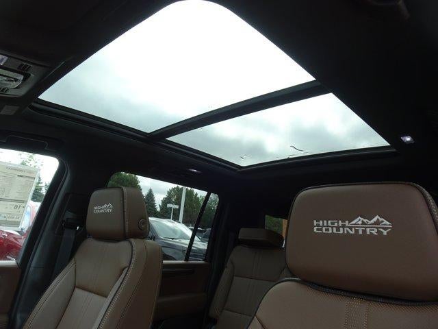 2026 Chevrolet Suburban 4WD High Country