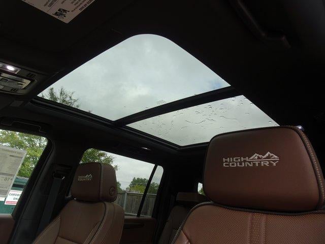 2026 Chevrolet Suburban 4WD High Country