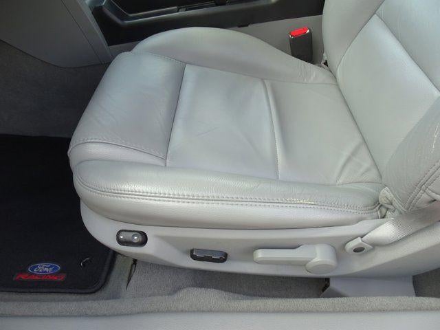 2006 Ford Mustang Standard