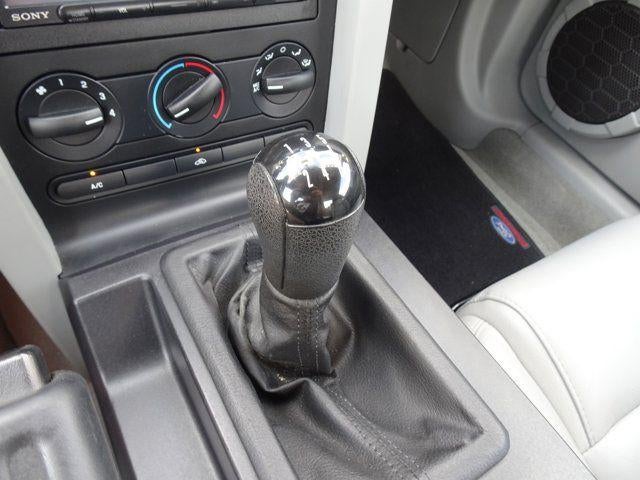 2006 Ford Mustang Standard