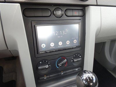 2006 Ford Mustang Standard