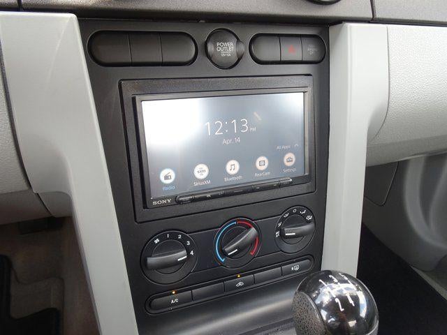 2006 Ford Mustang Standard