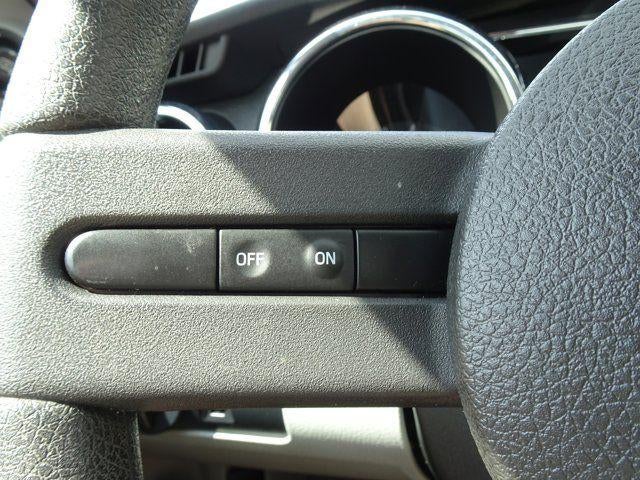 2006 Ford Mustang Standard