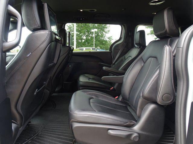 2024 Chrysler Pacifica Hybrid S Appearance Pkg