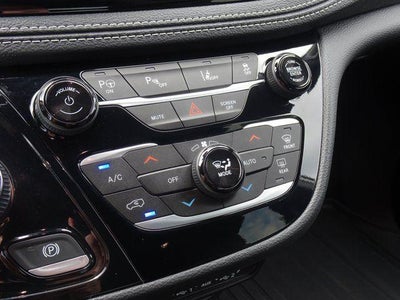 2024 Chrysler Pacifica Hybrid S Appearance Pkg