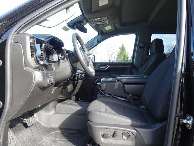 2025 Chevrolet Silverado 1500 Crew Cab Short Box 2-Wheel Drive LT
