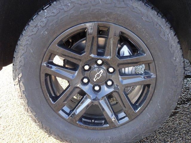 2025 Chevrolet Silverado 1500 Crew Cab Short Box 4-Wheel Drive LT Trail Boss