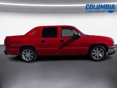 2004 Chevrolet Avalanche Base