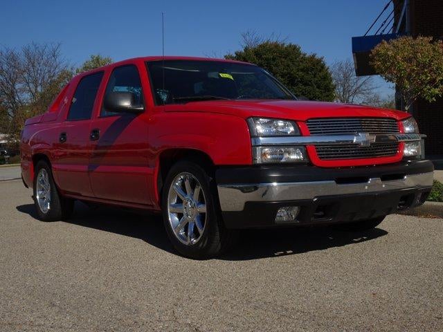 2004 Chevrolet Avalanche Base