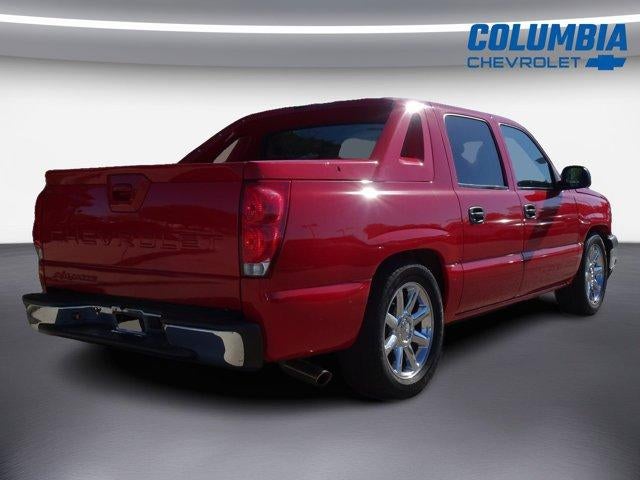 2004 Chevrolet Avalanche Base
