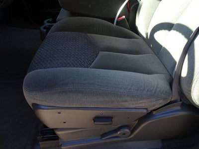 2004 Chevrolet Avalanche Base