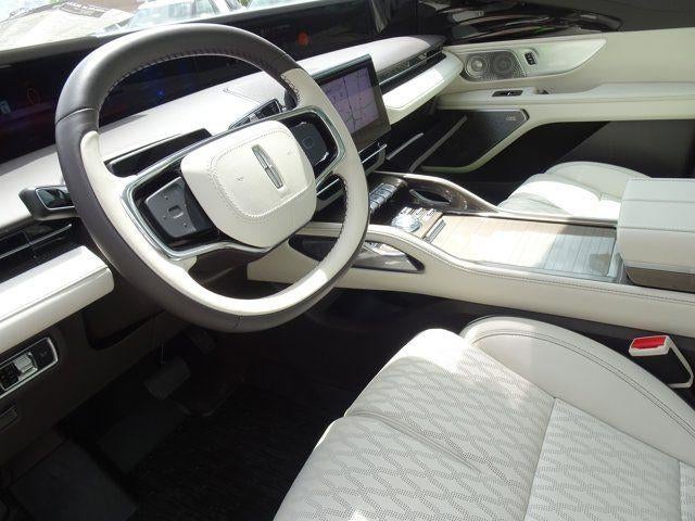 2025 Lincoln Nautilus Black Label