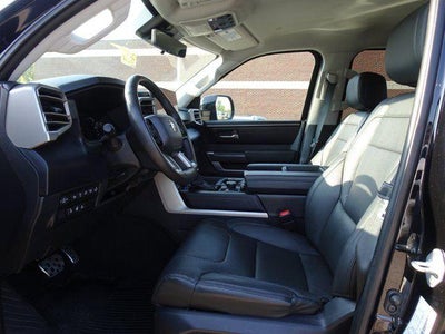 2023 Toyota Tundra 4WD SR5