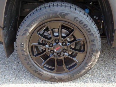 2023 Toyota Tundra 4WD SR5