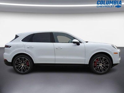 2024 Porsche Cayenne S