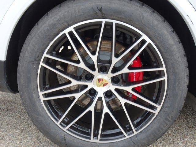 2024 Porsche Cayenne S