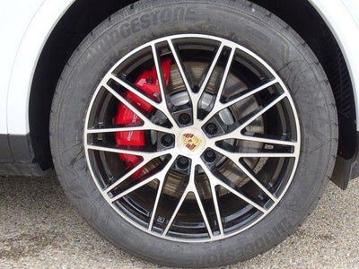 2024 Porsche Cayenne S